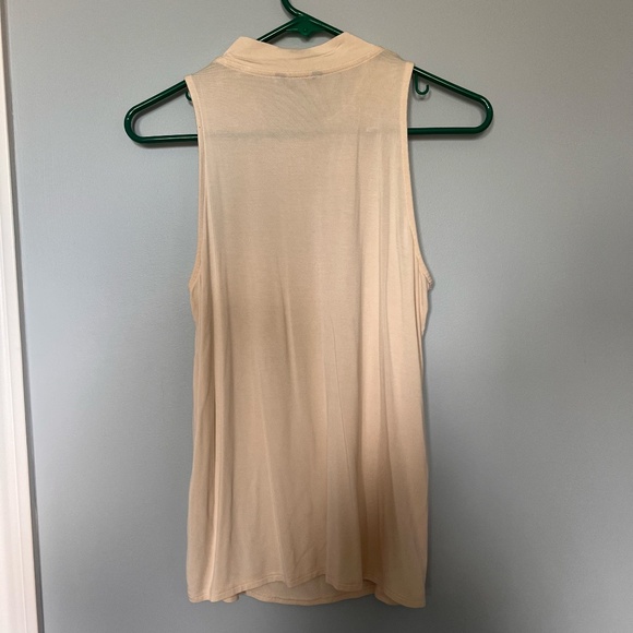 RW& CO 2- Pack mock neck tank tops - Picture 7 of 7